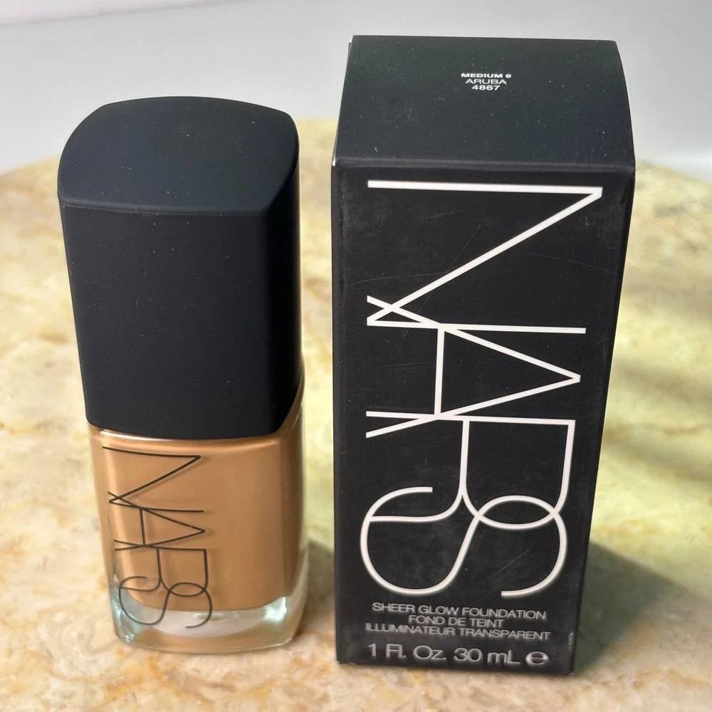 NARS Sheer Glow Foundation 1oz Medium 6 Aruba Radiant Finish 4867